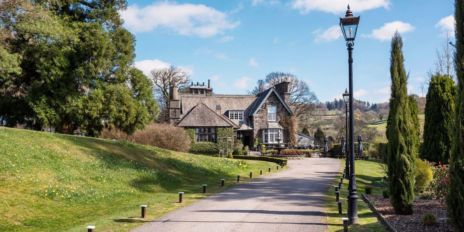 Sparkling afternoon tea for 2 in Windermere, 45% off Sparkling afternoon tea for 2 in Windermere, 45% off