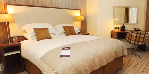 http://www.tzoo-img.com/images/tzoo.72194.0.382983.Samlesbury.jpg?v=1&width=514