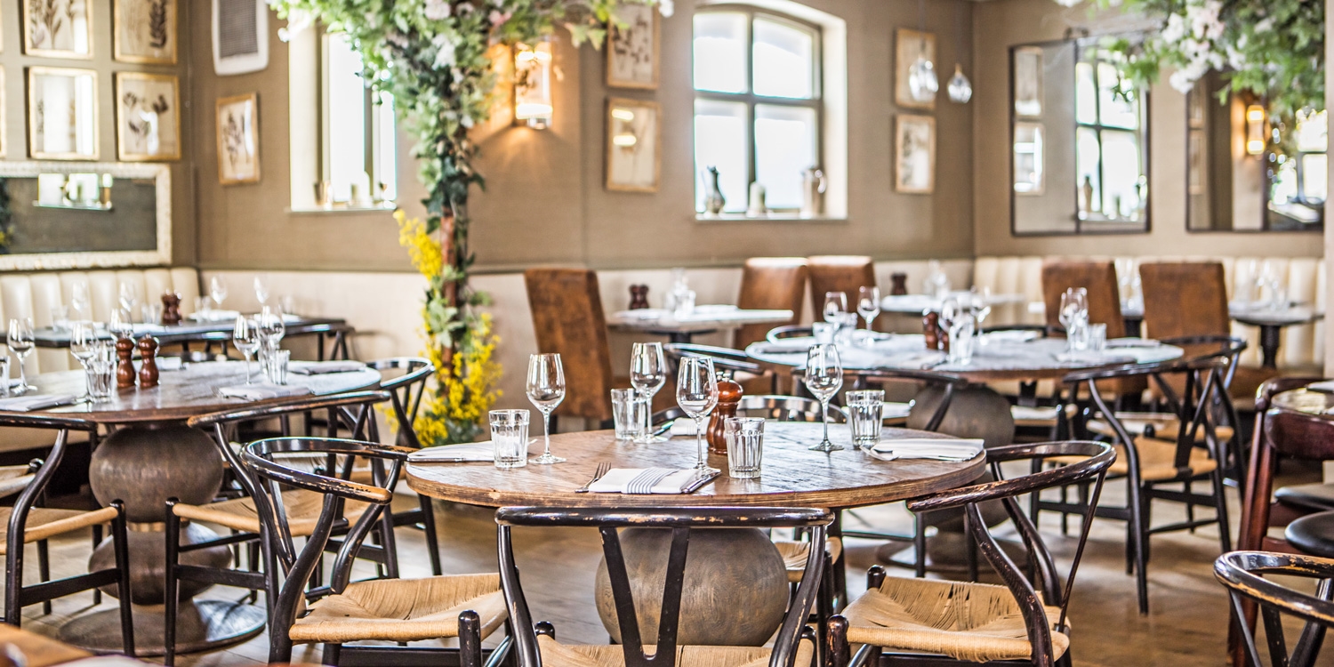Meal & cocktail for 2 at 'stylish' Mayfair restaurant Meal & cocktail for 2 at 'stylish' Mayfair restaurant
