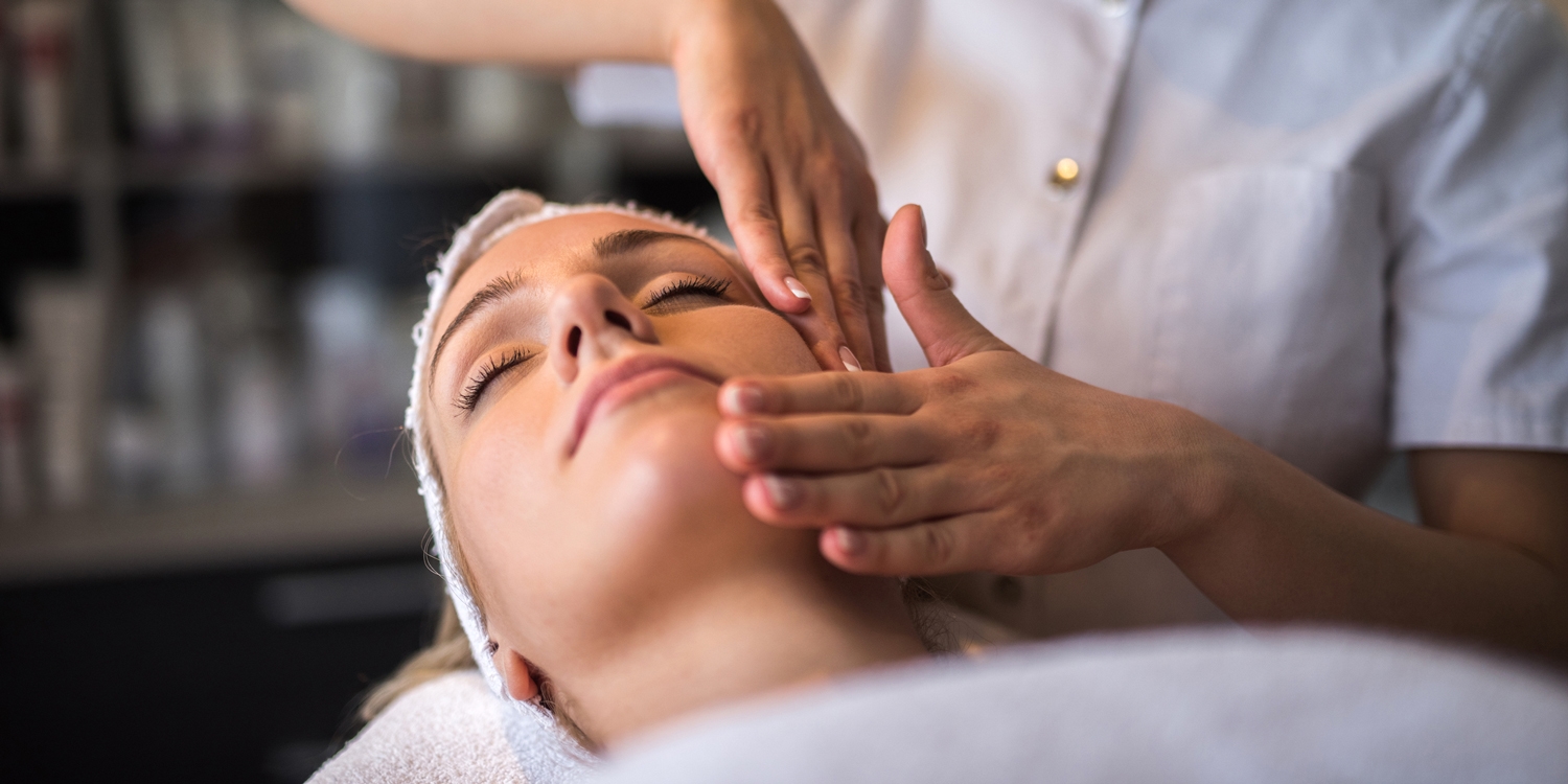 Kent spa day with massage, facial & leisure access Kent spa day with massage, facial & leisure access