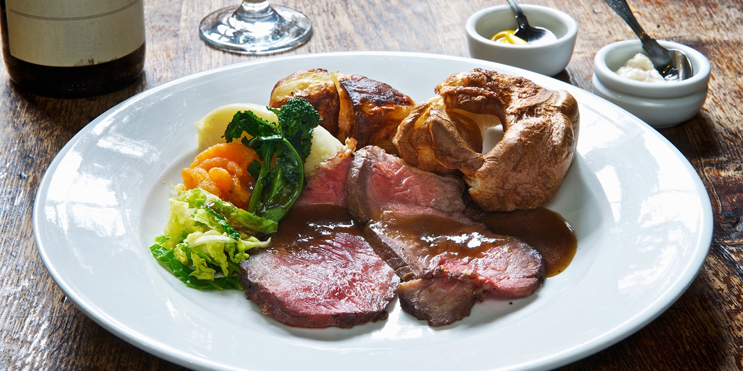 2-course Sunday lunch for 2 in Lancashire 2-course Sunday lunch for 2 in Lancashire