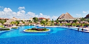 $549 -- Riviera Maya: All-Inclusive Summer Getaway w/Air