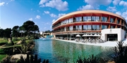 £239 -- Algarve: 5-Star Top Hotel in Vilamoura, Save 35%
