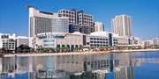 ab 502 € -- 4*-Woche Abu Dhabi mit Halbpension & Flug
