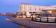 £95 -- 4-Star Coastal Dining Break w/Wine, Save 58%