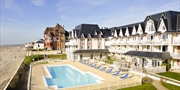 £396 (460€) -- France 5-Star Sea View Studio for 4, £128 Off