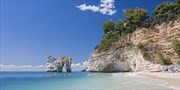 £289pp -- Puglia: 4-Star Italy Escape inc Flights & Meals £289pp -- Puglia: 4-Star Italy Escape inc Flights & Meals