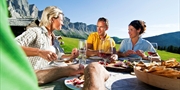 ab 255 € -- Südtirol: Urlaubswoche mit gef. Wanderungen & HP