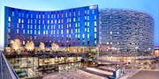 $122 -- Deluxe London Hotel w/Breakfast through Summer