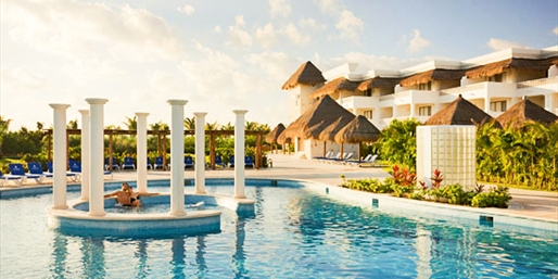 Grand Sunset Princess pool