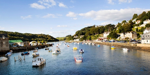 £99 -- Cornwall Villa Stay inc Dinner, up to 40% Off