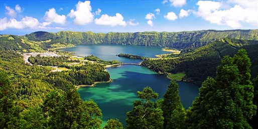£469 -- Azores: Atlantic Island Break w/Whale Trip, £280 Off