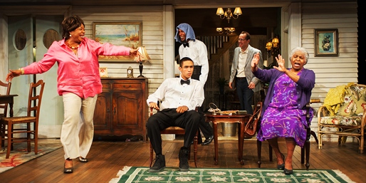 $19 -- Acclaimed ‘Head of Passes’ at Steppenwolf, Save 60%