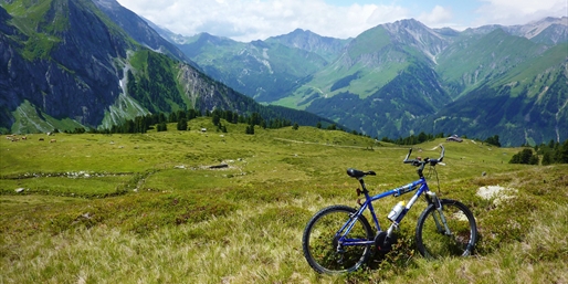 £539 -- Austrian Alps Break w/Meals & Free Lunch, Save £259