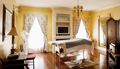 $99 - Upscale Niagara Inn with $50 for Spa/Dining