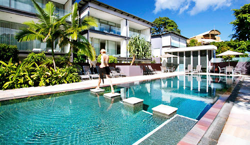 $440 -- Noosa 2-Bedroom Apartment for up to 4, Half Price