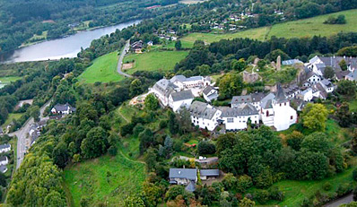 198 € -- Eifel: Romantiktage für 2 im Schloss, statt 330 €