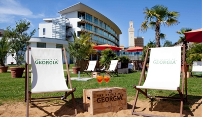 39 € -- Schlemmermenü &amp; Cocktails für 2 am Havelufer, -43%