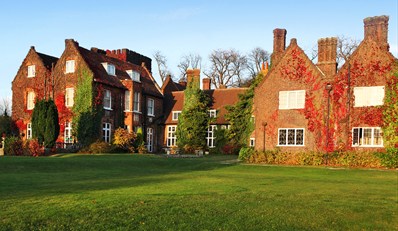 Hertfordshire 17thCentury Manor Stay