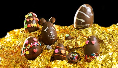 $1,350 -- 香港六国酒店 客房升级、双人早餐、