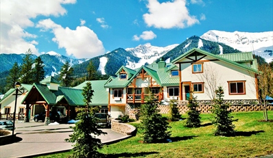 $199 -- Fernie 2-Night Escape w/Bottle of Wine, Reg. $388