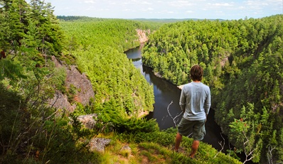 $669 -- All-Incl. 3-Day Algonquin Getaway for 2, Reg. $956