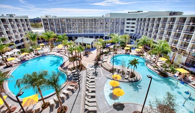 $75 -- Luxe Spa & Pool Day incl. Facial & Massage, Reg. $150