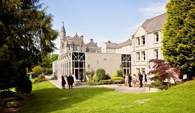 £79 -- Mansion Spa Day for 2 inc Massage &amp; Facial, Reg £140 
