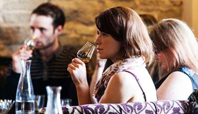 £24 -- Whisky-Tasting Masterclass inc 6 Drams, Reg £65