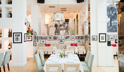 $49 -- Chic Art Deco District Gem: Italian for 2, Reg. $113