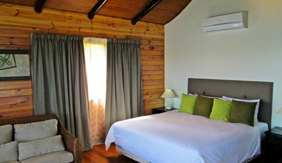 $799 -- 4-Star Samoan Resort w/Breakfast, Reg. $1175