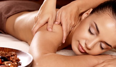 £39 -- Mini Spa Day inc Treatment &amp; Bubbly, Reg £71