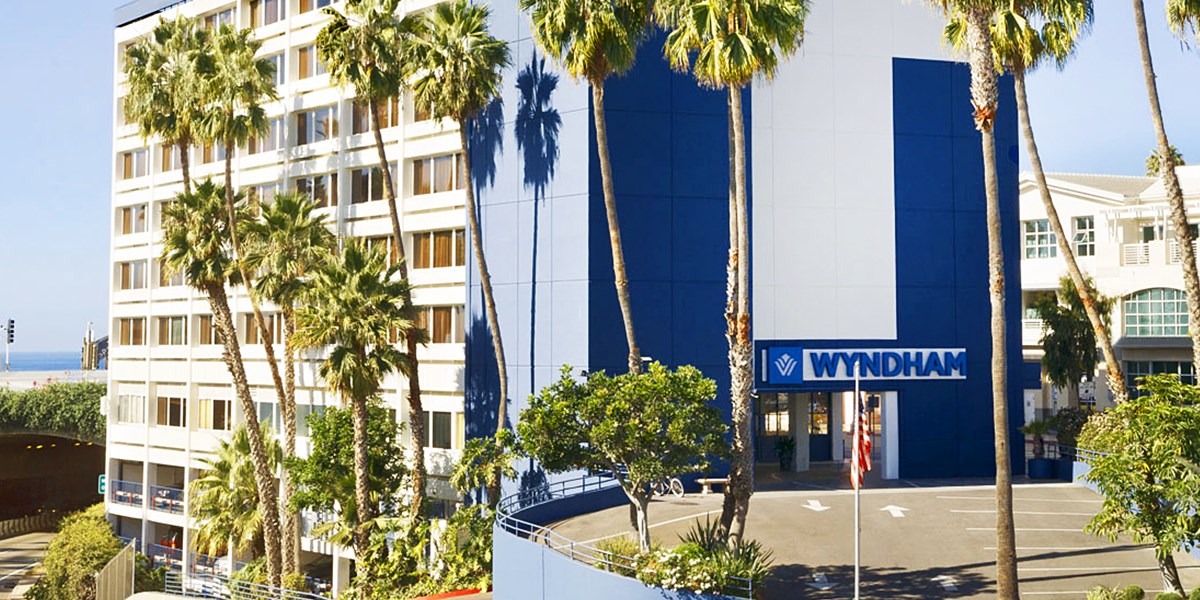 Santa monica pier hotel deals