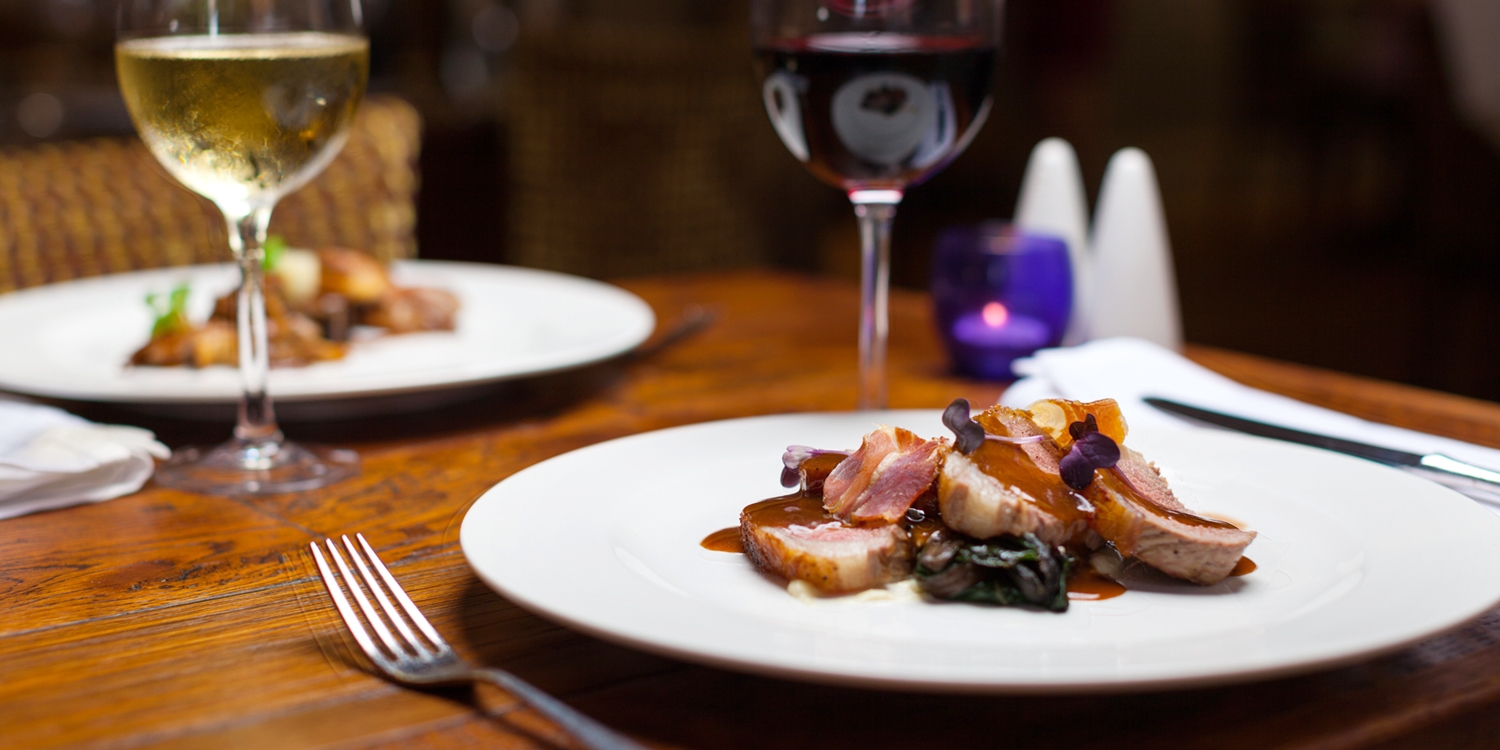 2-course dinner w/G&T for 2 in Staffordshire 2-course dinner w/G&T for 2 in Staffordshire