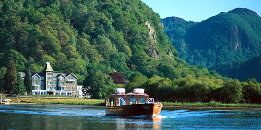 £149 -- Lake District Deluxe Break w/Daily Dinner & Extras