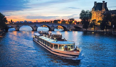 69€ -- Cena y Crucero por el Sena con Champagne para 2, -50%