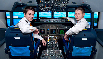 75 € -- München: Erlebnisflug im 737-Simulator, statt 149 €