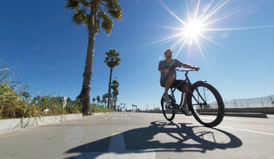$25 - Venice Beach Bike Tour w/Cocktail or Beer, Reg. $52